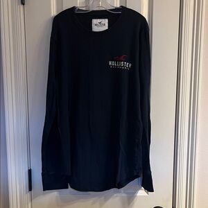 Hollister Men's Navy Long Sleeve Tee